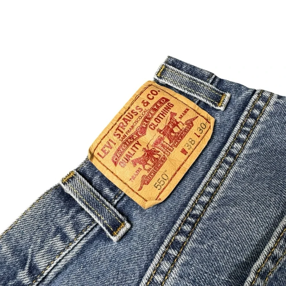 Vintage Levis 550 38x30 Relaxed Fit Faded Midrise Denim Y2K Red Tab Grunge Skate
